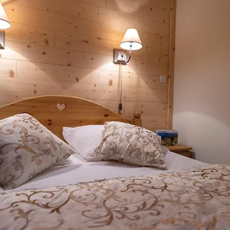 Les Alisiers Montclar (Alpes-de-Haute-Provence)