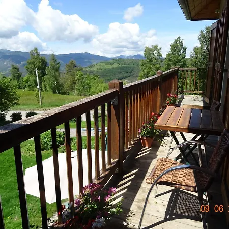 Les Alisiers Apartment *